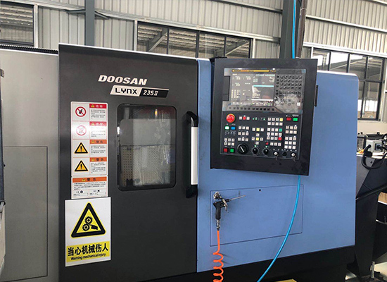 235斗山數控車床